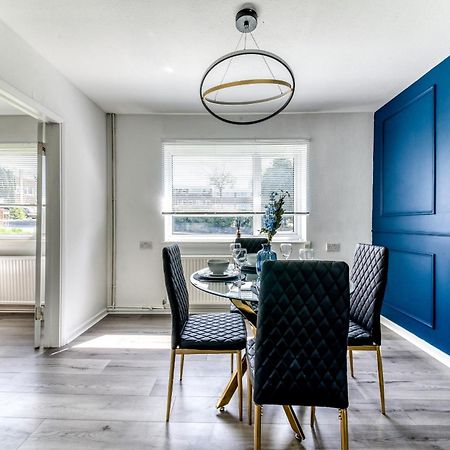 Contemporary 4 Bedroom Detached House With Parking And City Links London Borough of London Borough of Croydon Zimmer foto